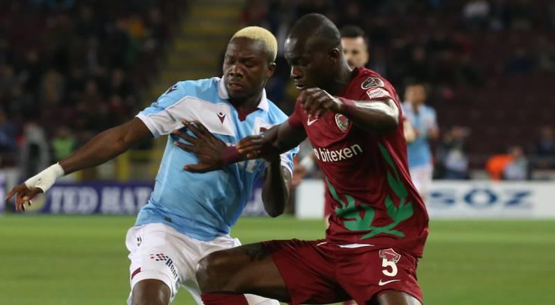 Evinde oynadığı son dört Süper Lig maçını kazanamayan Hatayspor (3B 1M), en üst ligdeki en uzun galibiyet hasretini tekrarladı (Ocak-Şubat 2021 arasında 4 maç).